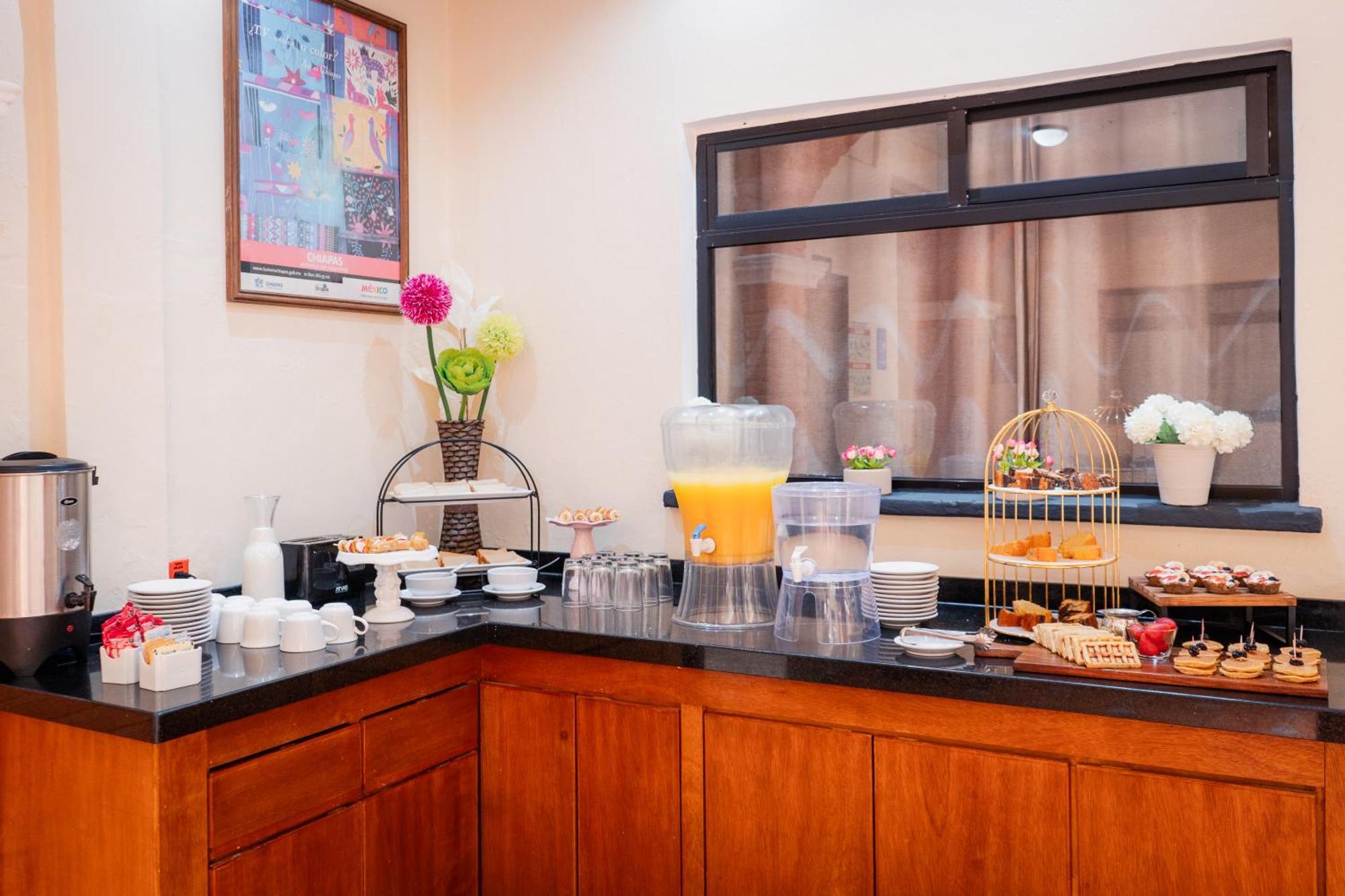 Hotel Del Carmen, En El Centro- Desayuno Incluido ! Tuxtla Gutiérrez Buitenkant foto